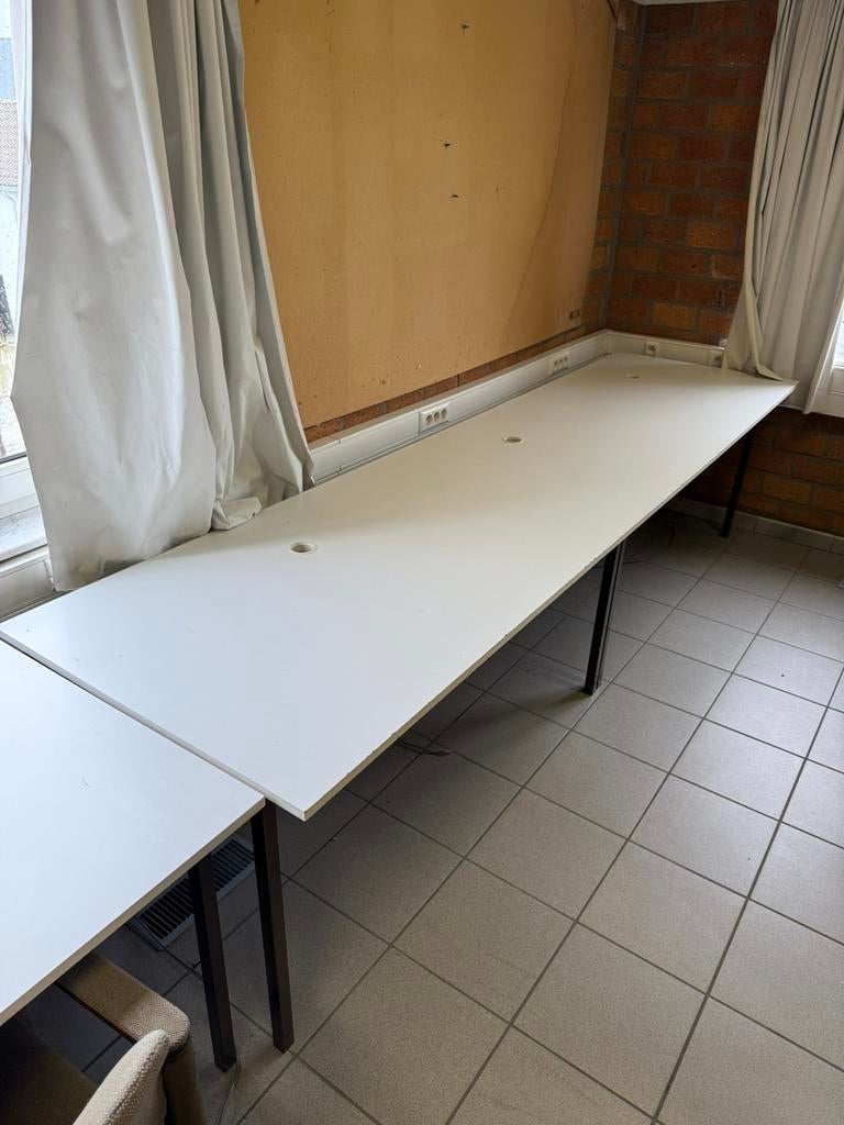Bureau - tafel - pc tafel, Huis en Inrichting, Bureaus, Ophalen