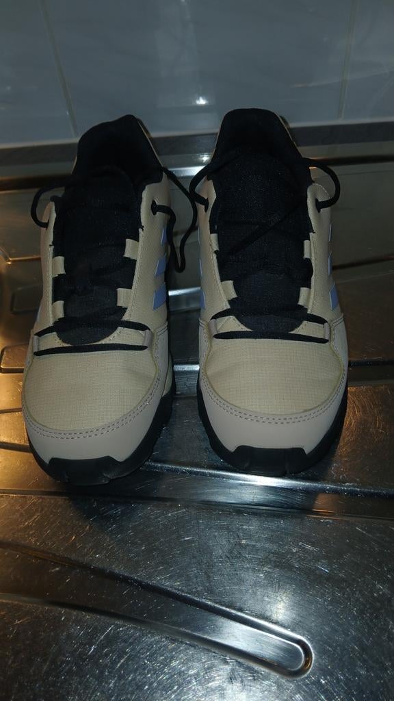 Nooit gedragen adidas terrex meisje 35 1/2, Ophalen, Meisje