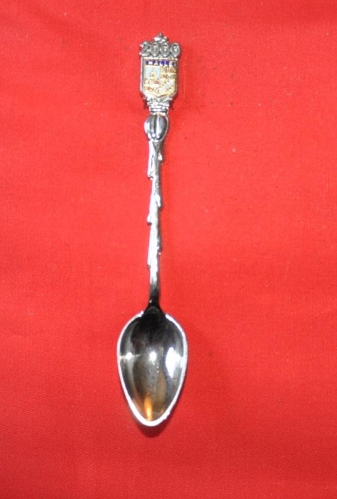 cuillere de collection souvenir hal halle, Enlèvement ou Envoi, Neuf