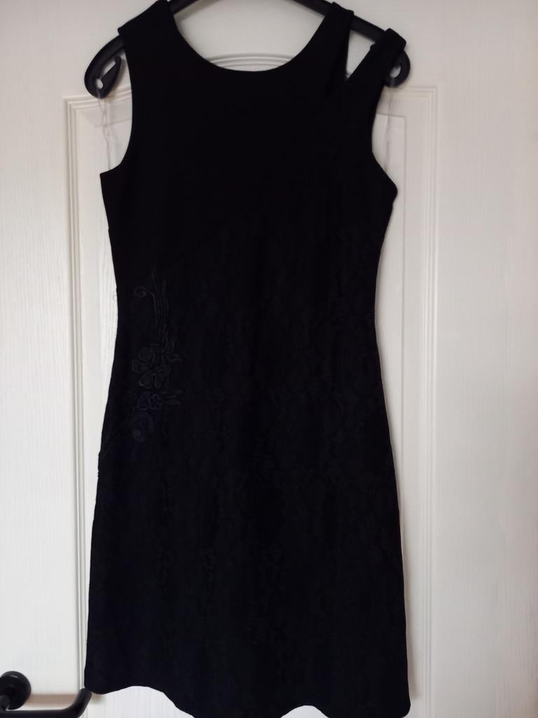 Petite robe noire broderie Jus d'Orange taille, Kleding | Dames, Ophalen of Verzenden, Nieuw, Oranje