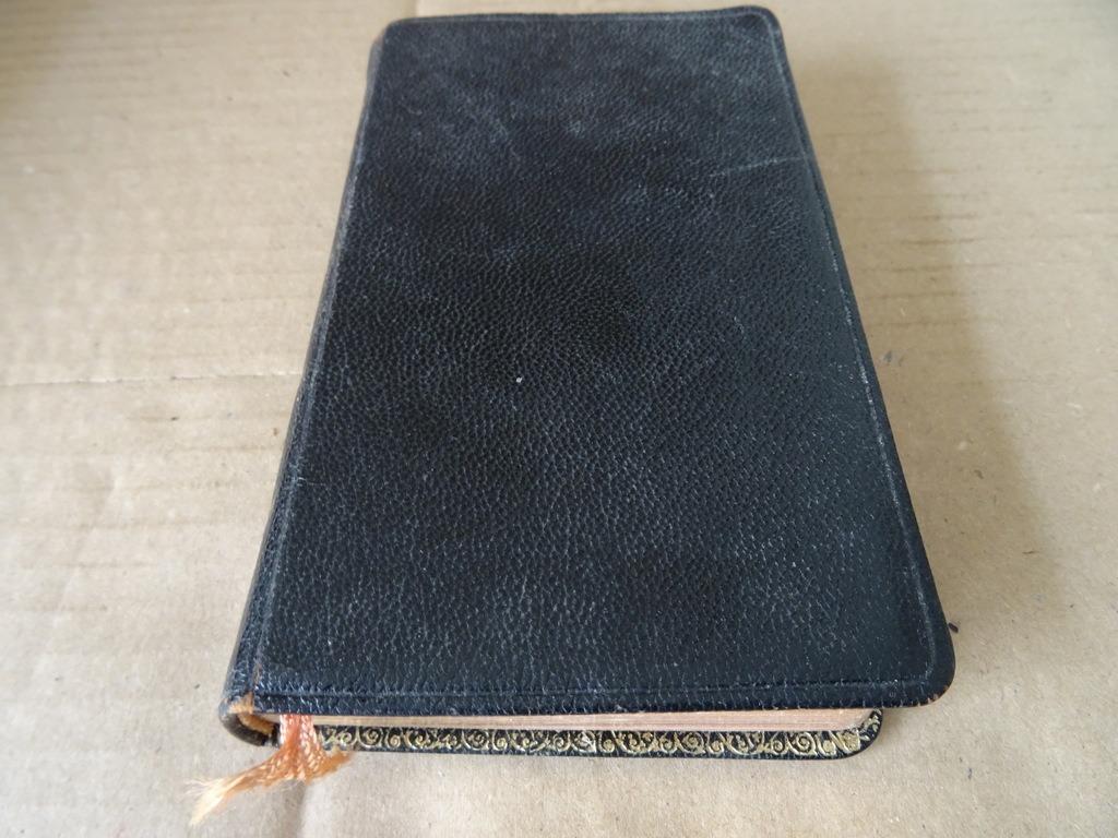 Verguld Romeins missaal Frans Latijns Missel vespéral 1950, Ophalen of Verzenden, Gelezen, Christendom | Katholiek