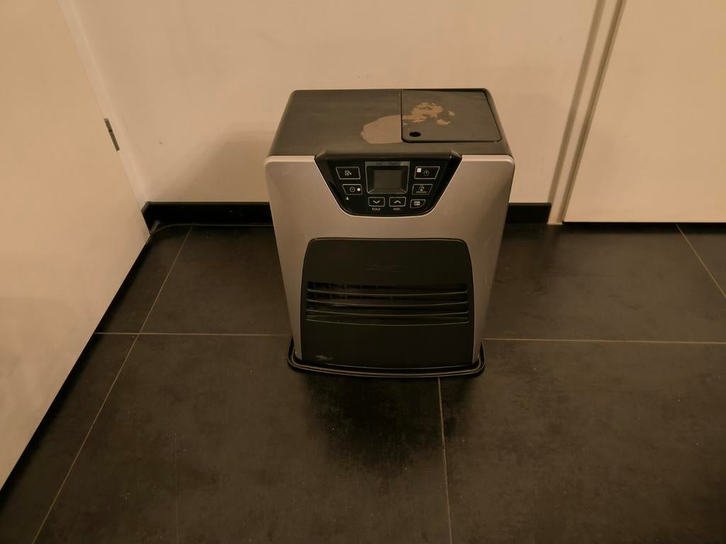 Zibro SRE 231E Petroleum Laser Kachel 3.1 kW, Enlèvement ou Envoi, Autres carburants, Utilisé, Chauffage au kérosène