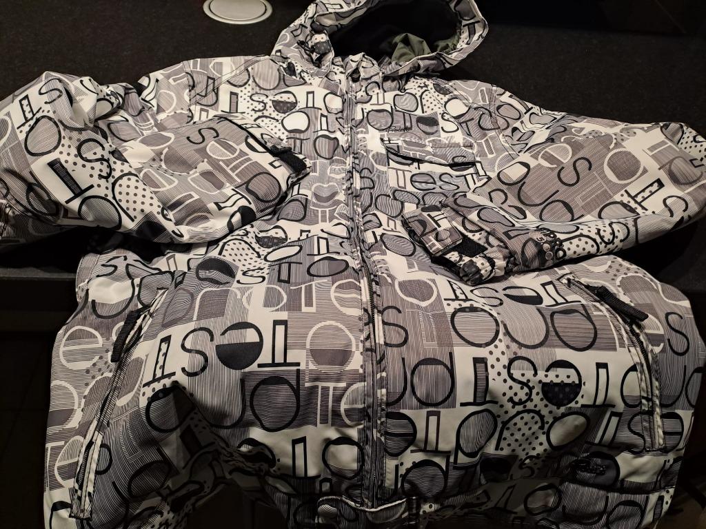 skijas, Ophalen, Protest, Zo goed als nieuw, Kleding