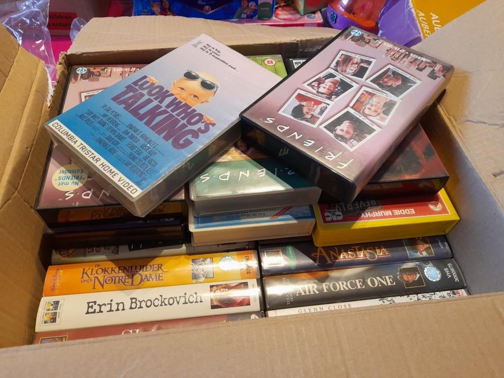 28 video's pakket, Cd's en Dvd's, VHS | Kinderen en Jeugd, Ophalen of Verzenden, Zo goed als nieuw