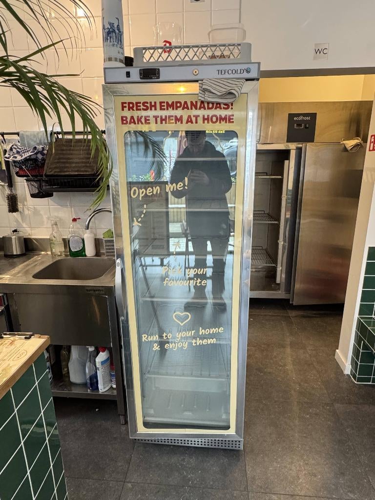 Glasdeur vrieskast Tefcold (1 jaar gebruik), 160 cm of meer, Zo goed als nieuw, Inbouw, 60 tot 90 cm