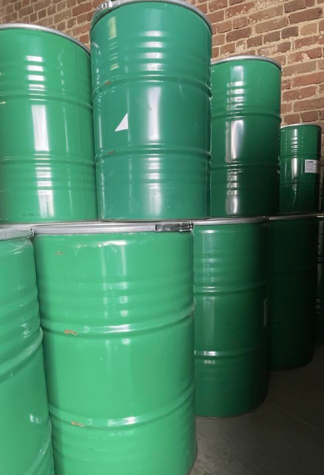 Metalen vat 220 of 240 liter (deksel+omsnoering) 100% SCHOON, Ophalen of Verzenden, Zo goed als nieuw, Metaal, Met kraantje