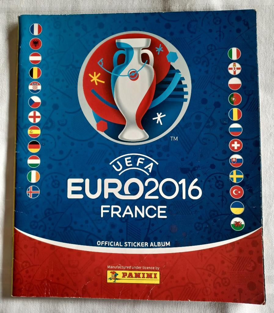 Euro 2016 Panini album met 515 stickers, Hobby en Vrije tijd, Stickers en Plaatjes, Zo goed als nieuw, Meerdere stickers, Ophalen of Verzenden