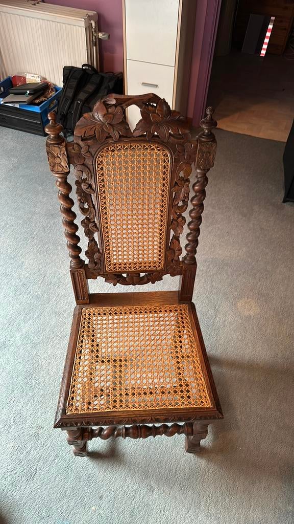Ancienne chaise très bon état, Enlèvement