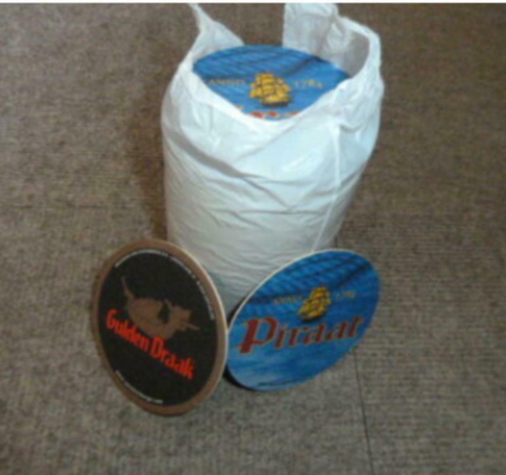 80 nieuwe bier viltjes GULDEN DRAAK / PIRAAT Van Steenberge, Ophalen of Verzenden, Nieuw, Viltje(s), Overige merken