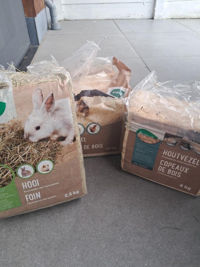 Houtvezel en hooi, Dieren en Toebehoren, Ophalen