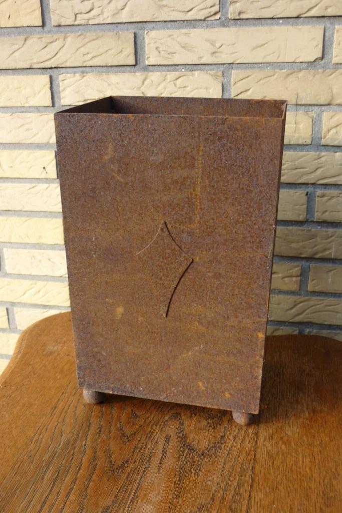 Decoratief ijzeren bloembakje (2), Gebruikt, Minder dan 30 cm, Minder dan 60 cm, Ophalen of Verzenden