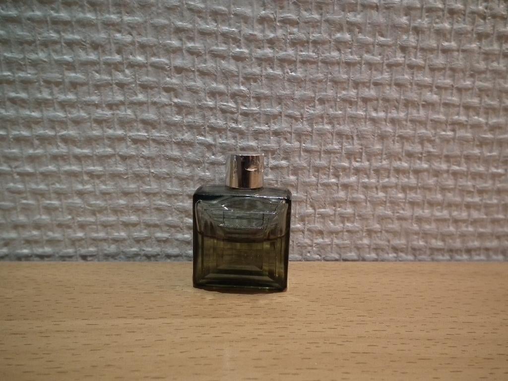 Miniature, le 3 homme de Caron, Envoi, Comme neuf, Miniature