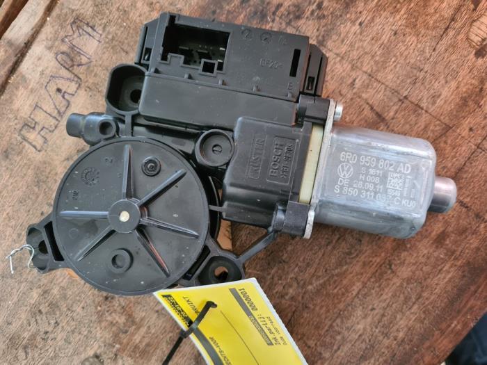 Moteur de vitre portière d'un Volkswagen Polo, Autos : Pièces & Accessoires, Volkswagen, -, 3 mois de garantie, Utilisé