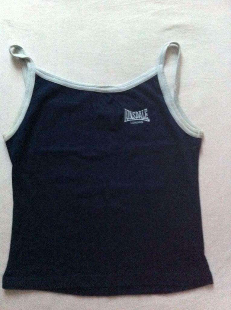topje Lonsdale donkerblauw, medium, Sans manches, Taille 38/40 (M), Enlèvement ou Envoi, Comme neuf