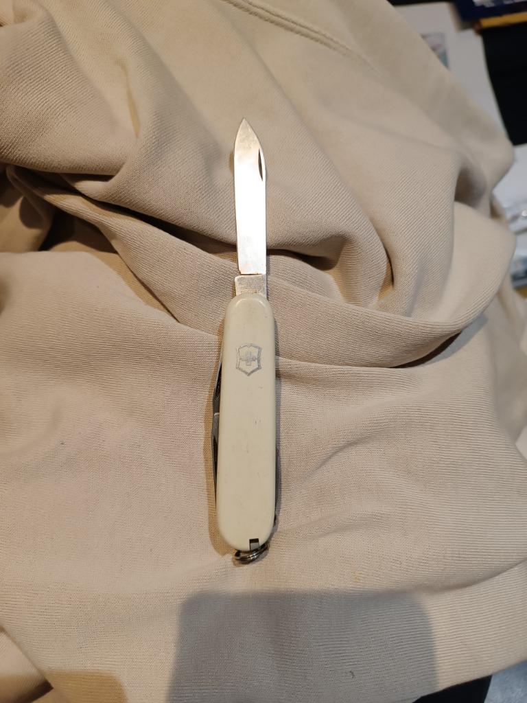 Zwitsers mes VICTORINOX, Caravans en Kamperen, Ophalen of Verzenden, Gebruikt