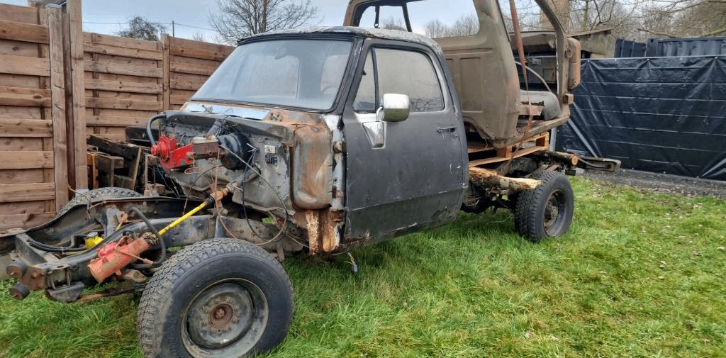 DODGE W200 + LOT DE PIECES, Achat, 2 portes, Automatique, Particulier