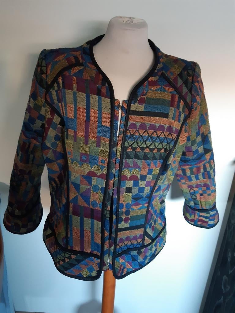 Jasje merk KISS maat 42 Nieuw, Kleding | Dames, Ophalen of Verzenden, Zo goed als nieuw, Maat 42/44 (L), Jasje