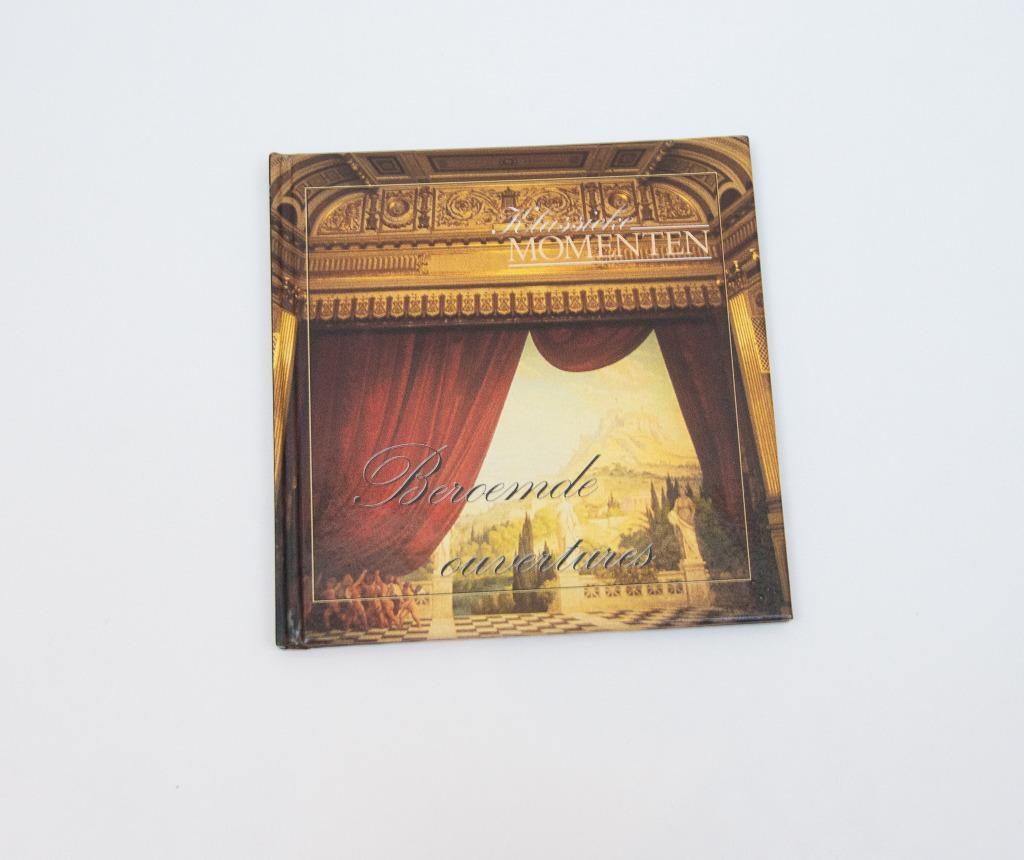 CD Klassieke Momenten – Beroemde ouvertures – Nieuwstaat, Enlèvement ou Envoi, Neuf, dans son emballage