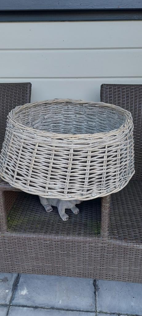 MANDEN VOOR KERSTBOOM 2 STUKS VOOR 20 EURO, Ophalen, Mand, Rond, Zo goed als nieuw