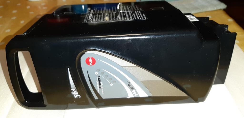 JE RECHERCHE UNE BATTERIE DE VÉLO 36V 18AH, Vélos & Vélomoteurs, Enlèvement ou Envoi, Neuf