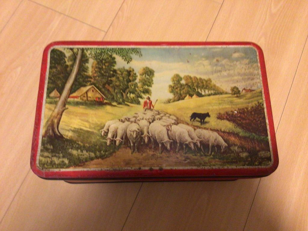 Oude blikken dozen, Ophalen