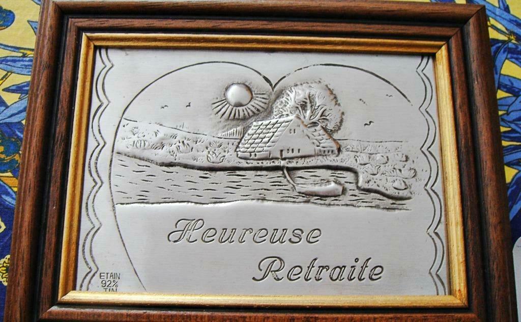 Cadre en étain (92%) + bois : "Heureuse retraite", Ophalen of Verzenden, Nieuw