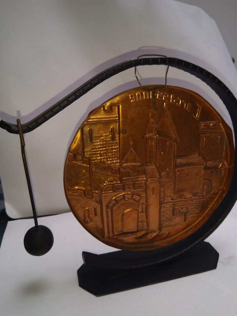 Gong Carcassone in koper, Antiek en Kunst, Antiek | Brons en Koper, Koper, Ophalen of Verzenden