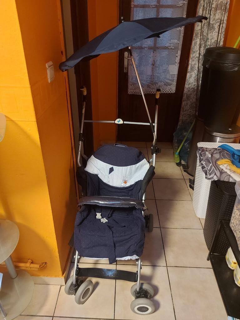 Poussette maxi taxi avec habillage et parapluie, Kinderen en Baby's, Ophalen, Kinderwagen