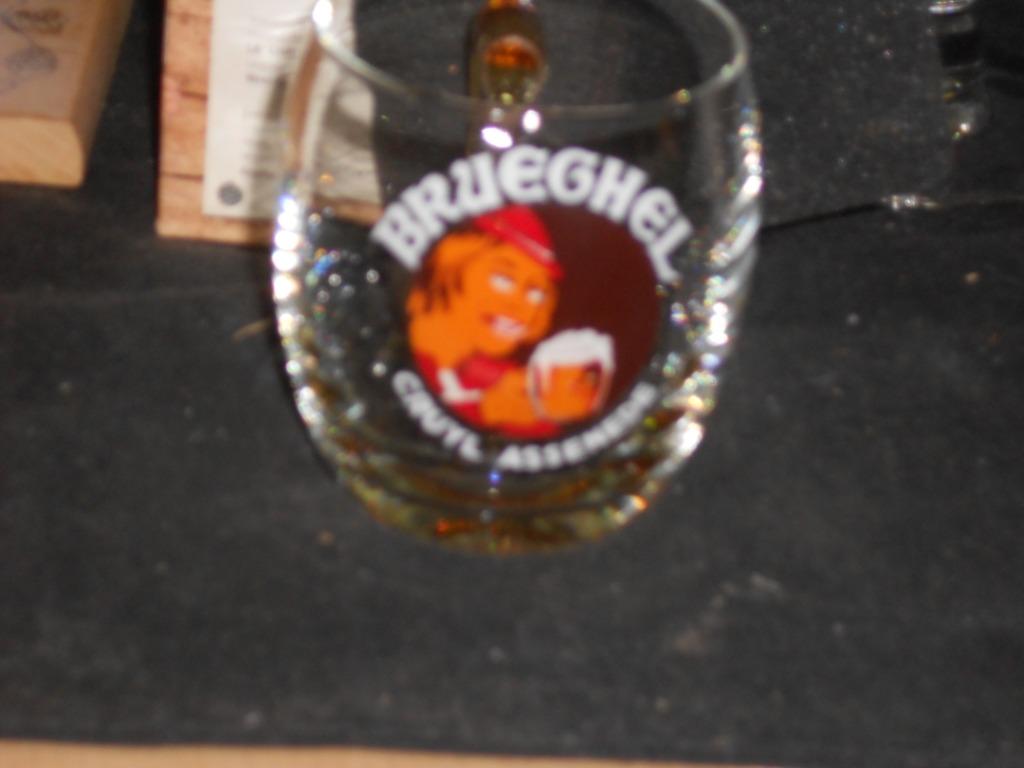 Bierglazen.Breughel.Cruyl .Assenede, Verzamelen, Ophalen of Verzenden, Zo goed als nieuw, Glas of Glazen, Overige merken