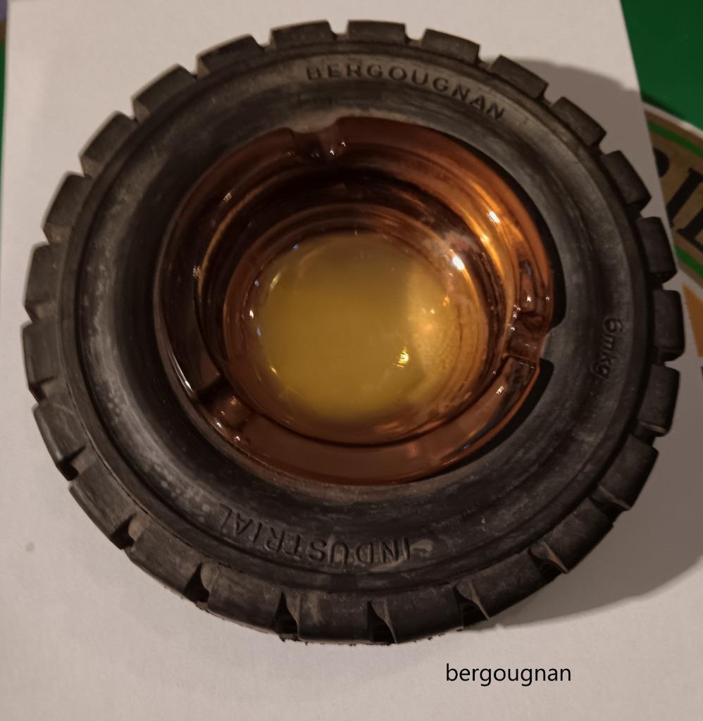 asbak in band BERGOUGNAN, Verzamelen, Ophalen of Verzenden, Zo goed als nieuw, Asbak