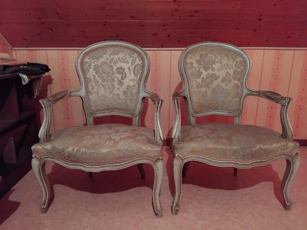 2 fauteuils Louis XV., Ophalen