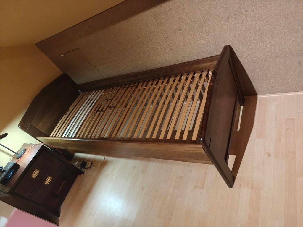 Eenpersoonsbed met nachtkastje, Ophalen, 90 cm, Eenpersoons, Bruin