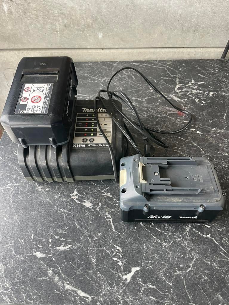 Makita batterijen, Doe-het-zelf en Bouw, Ophalen, Zo goed als nieuw
