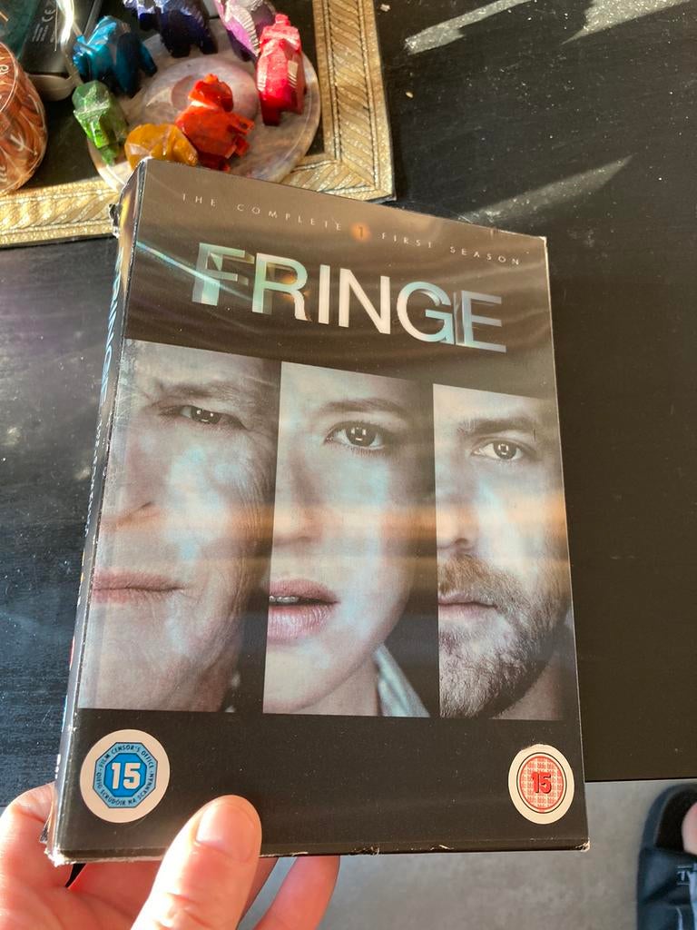 Fringe seizoen 1 met holographisch veranderde cover, Cd's en Dvd's, Vanaf 12 jaar, Ophalen of Verzenden, Zo goed als nieuw, Science Fiction en Fantasy