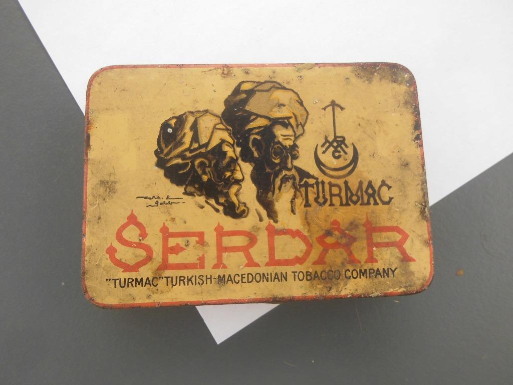 Oude metalen doos „SERDAR TURMAC” 10 X 7 cm, Verzamelen, Blikken, Ophalen of Verzenden, Gebruikt, Overige
