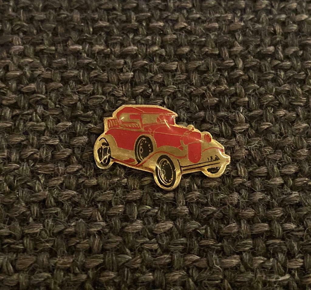 PIN - ROLLS ROYCE - AUTO - CAR - VOITURE - OLDTIMER, Verzenden, Gebruikt, Transport, Speldje of Pin