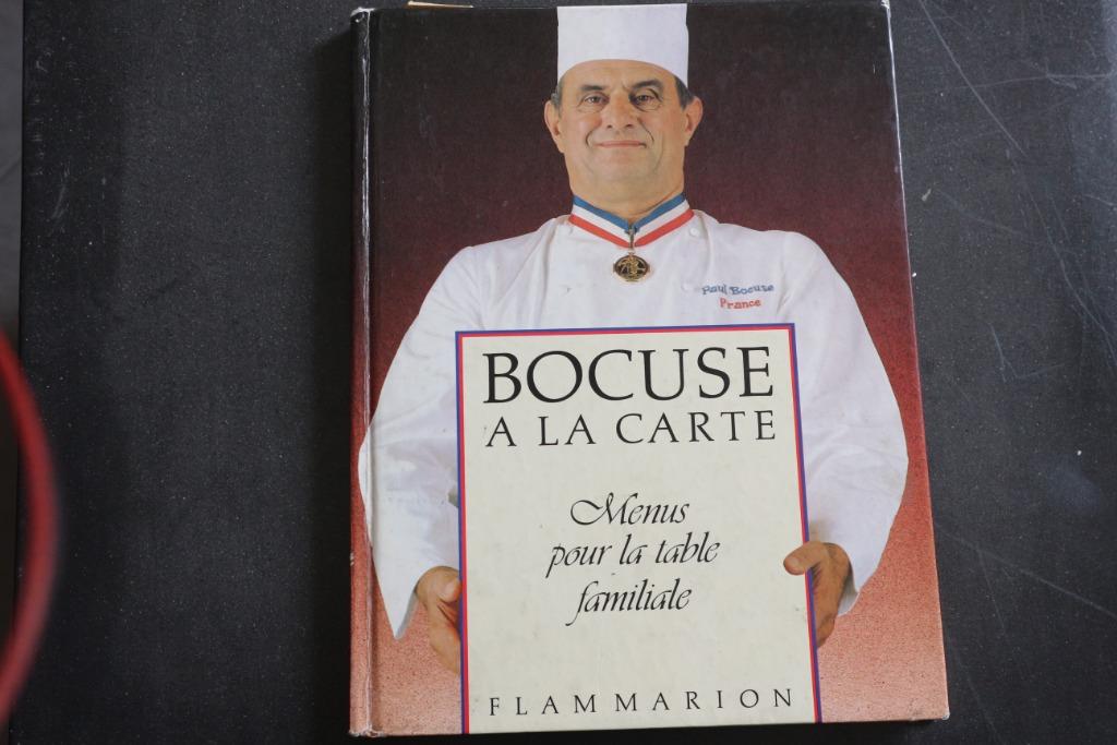 BOCUSE, Paul : “Bocuse à la carte. Menus pour la table famil, Enlèvement ou Envoi