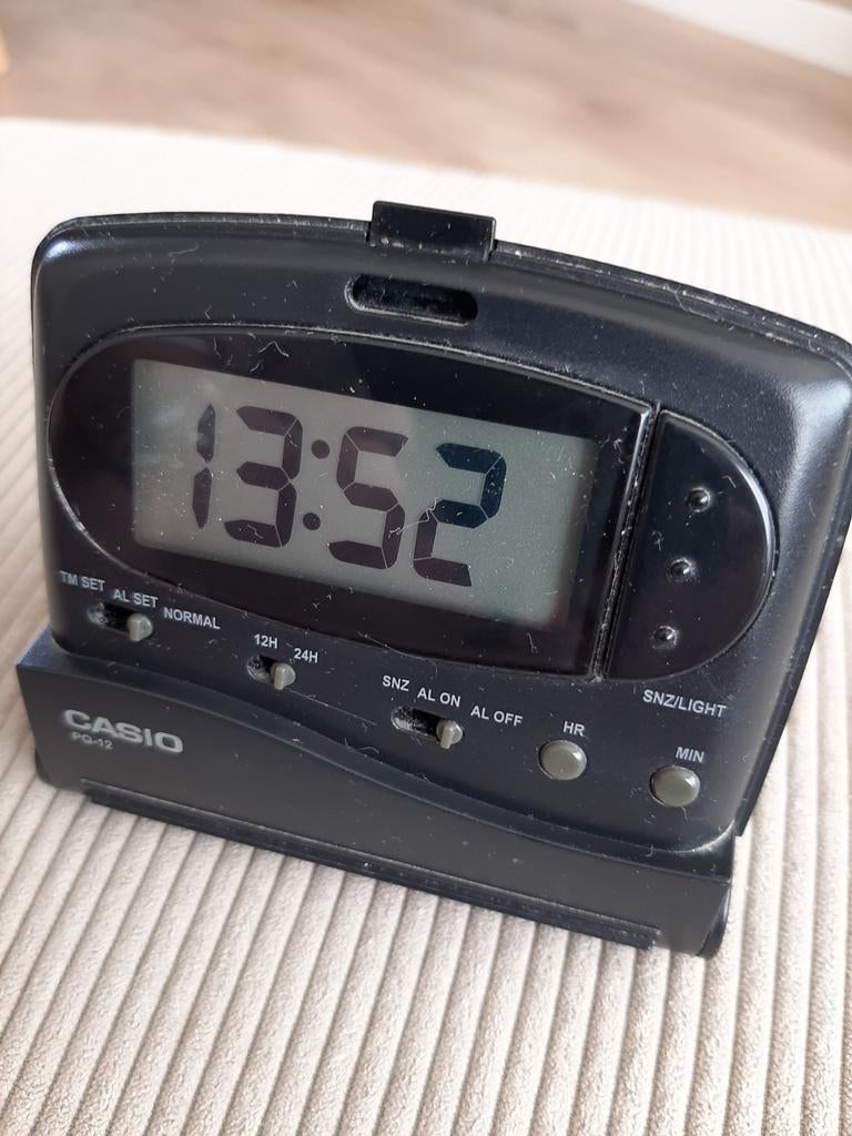 Ancien réveil digital PQ 12 CASIO, Collections, Enlèvement ou Envoi, Comme neuf