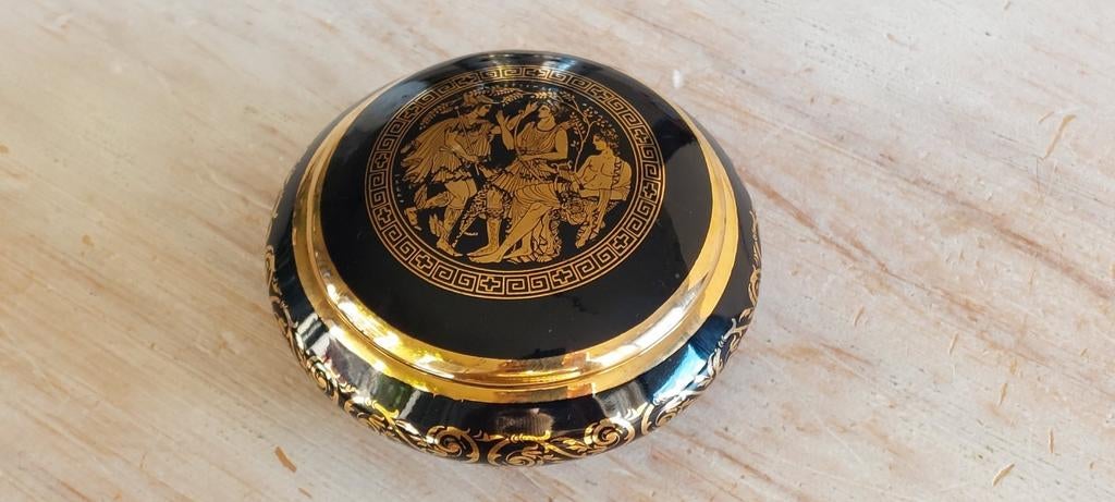 Sierdoosje 24K Gold Made in Greece 1957, Antiquités & Art, Antiquités | Porcelaine, Enlèvement ou Envoi