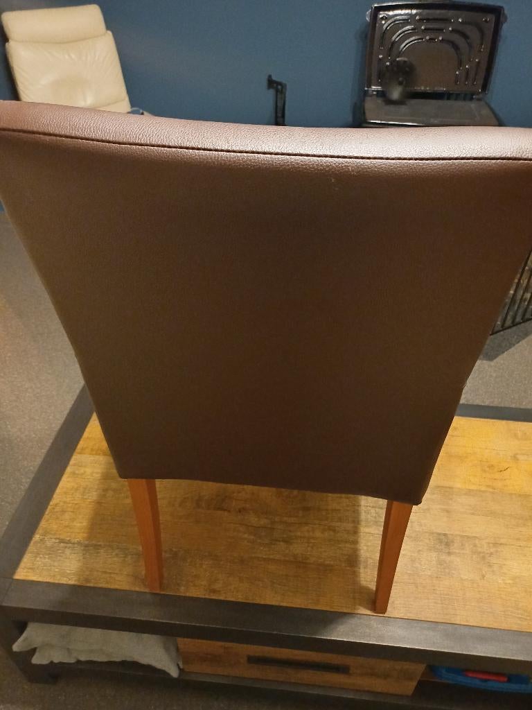 25  bruine eetkamerstoelen in nieuwe staat, Huis en Inrichting, Stoelen, Ophalen, Zo goed als nieuw, Bruin, Vijf, Zes of meer stoelen
