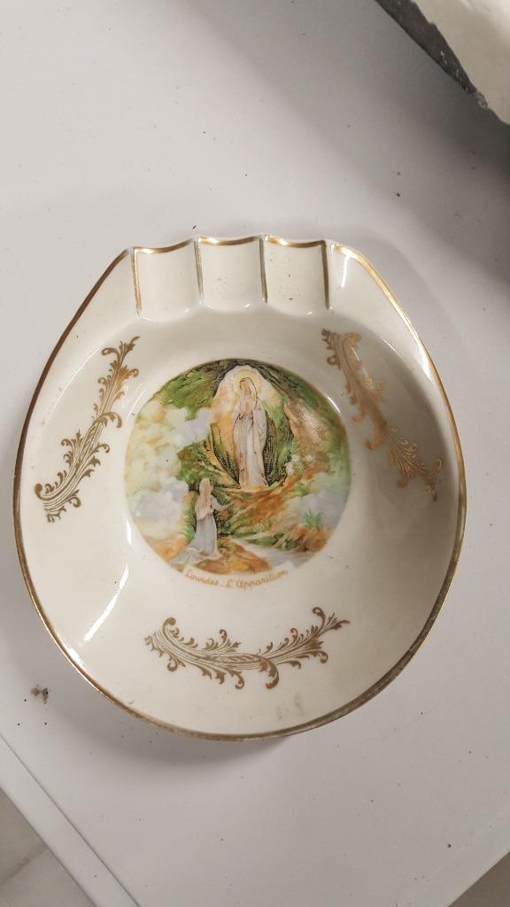 Lourdes, cendrier, Antiquités & Art, Antiquités | Porcelaine, Enlèvement ou Envoi
