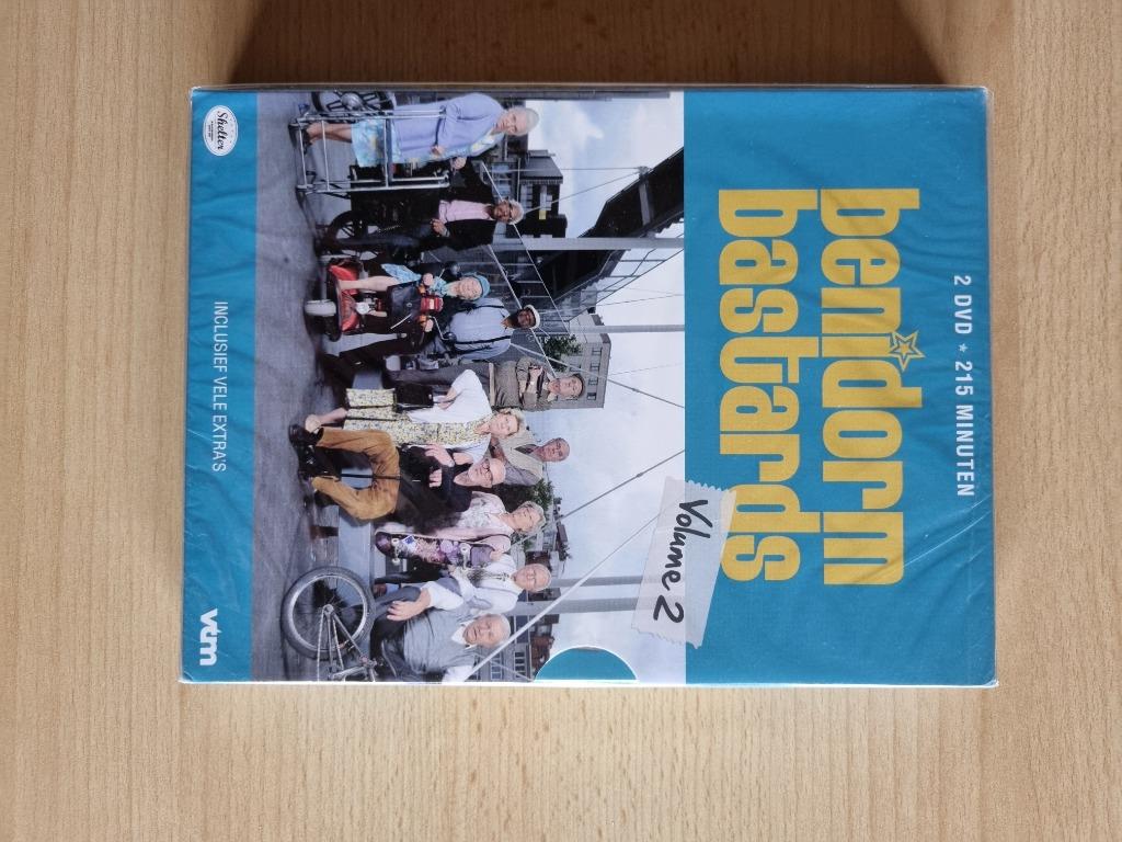 Benidorm bastards volume 2, Alle leeftijden, Ophalen, Nieuw in verpakking, Overige genres