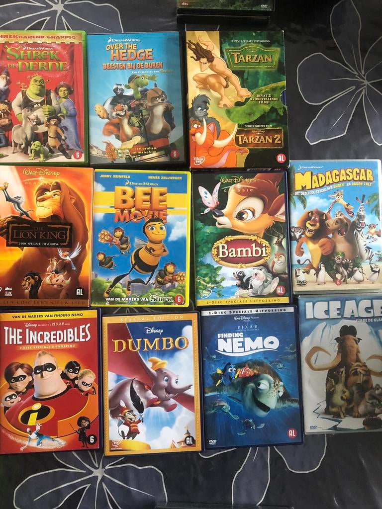 Lion king, ice age, tarzan, shrek, madagascar, bambi…, Ophalen of Verzenden, Zo goed als nieuw