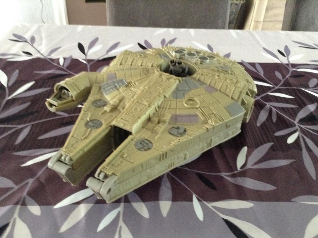 Star Wars Millennium Falcon (37 cm), Verzamelen, Ophalen of Verzenden, Gebruikt, Replica
