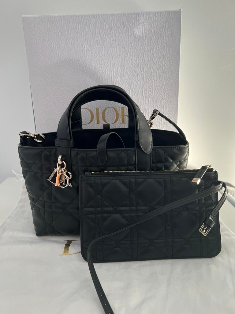 Authentic Dior Toujours Small, Envoi, Comme neuf