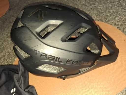 Ekoi mtb helm, Fietsen en Brommers, Fietsaccessoires | Fietshelmen, Ophalen, S