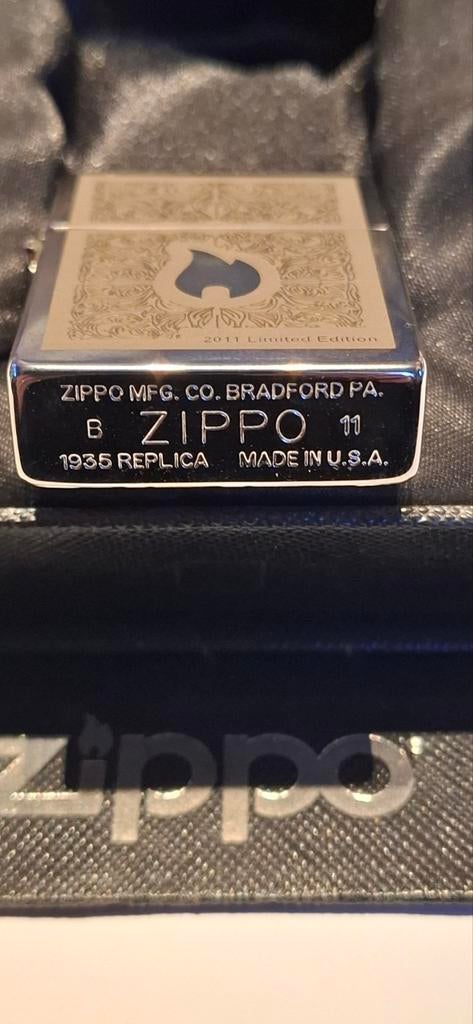 Réplique Zippo 1935 en édition limitée 2011 (NEUF NON UTILIS, Enlèvement ou Envoi, Neuf, Briquet