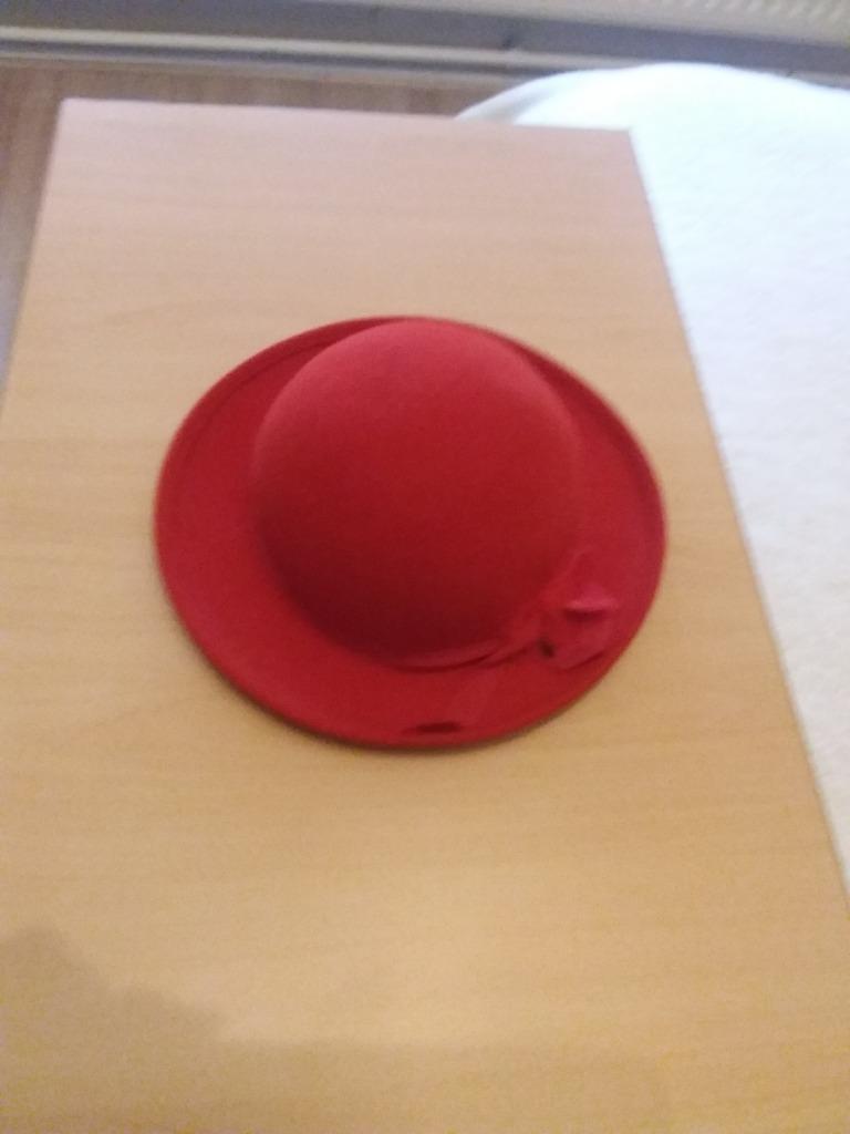 Chapeau en feutre rouge, Enlèvement, Porté, 55 cm (S, 6⅞ pouces) ou moins, Chapeau