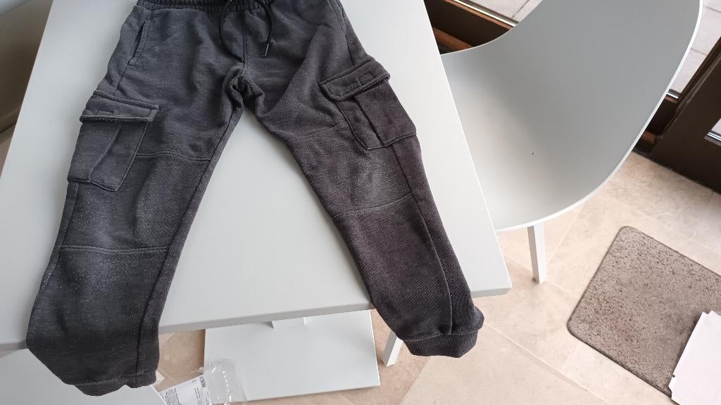 Pantalon en molton - Taille 122/128, Pantalon, Garçon ou Fille, Enlèvement ou Envoi, Utilisé