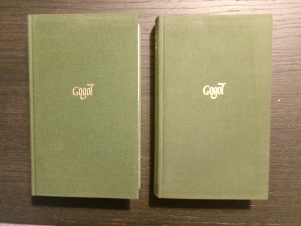 De Russische Bibliotheek  Verzamelde werken Gogol in 2 delen, Boeken, Literatuur, Ophalen of Verzenden